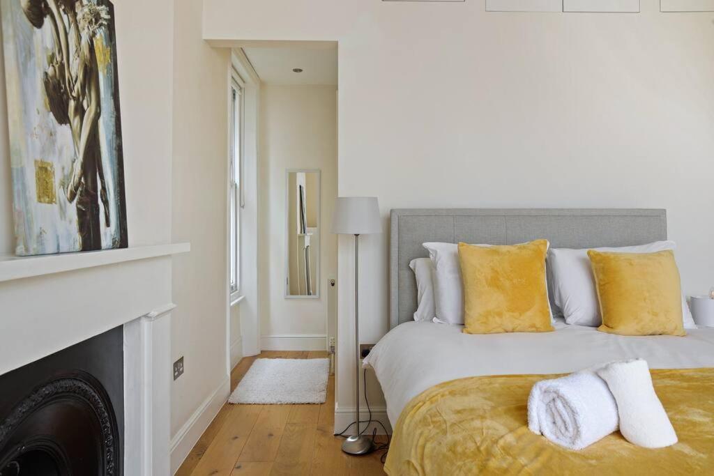Appartamento Stylish 1-bed Flat In Prime Kensington Location Londra